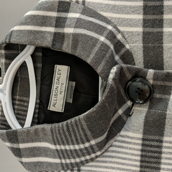 Allison Daley Blazer - Picture 3 of 9